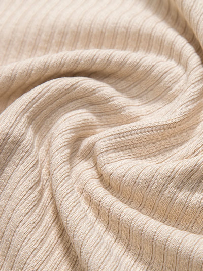 Gestricktes geripptes Zip-Polo