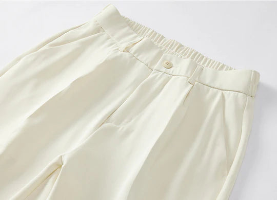 Leichte Hose