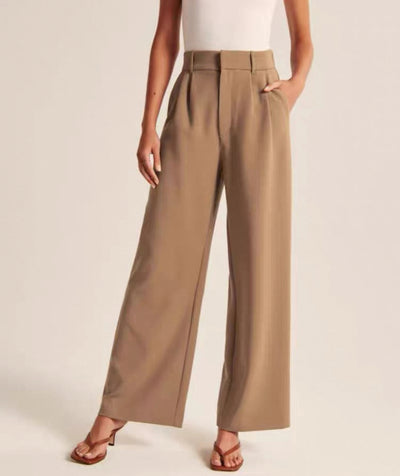 Taillierte Hose mit weitem Bein