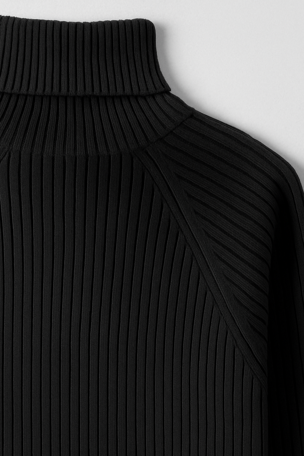 Oxxford Turtleneck Sweater